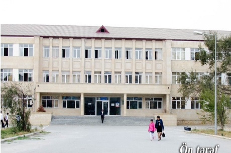 Etiraf Eyyubov adına 273 nömrəli tam orta məktəb